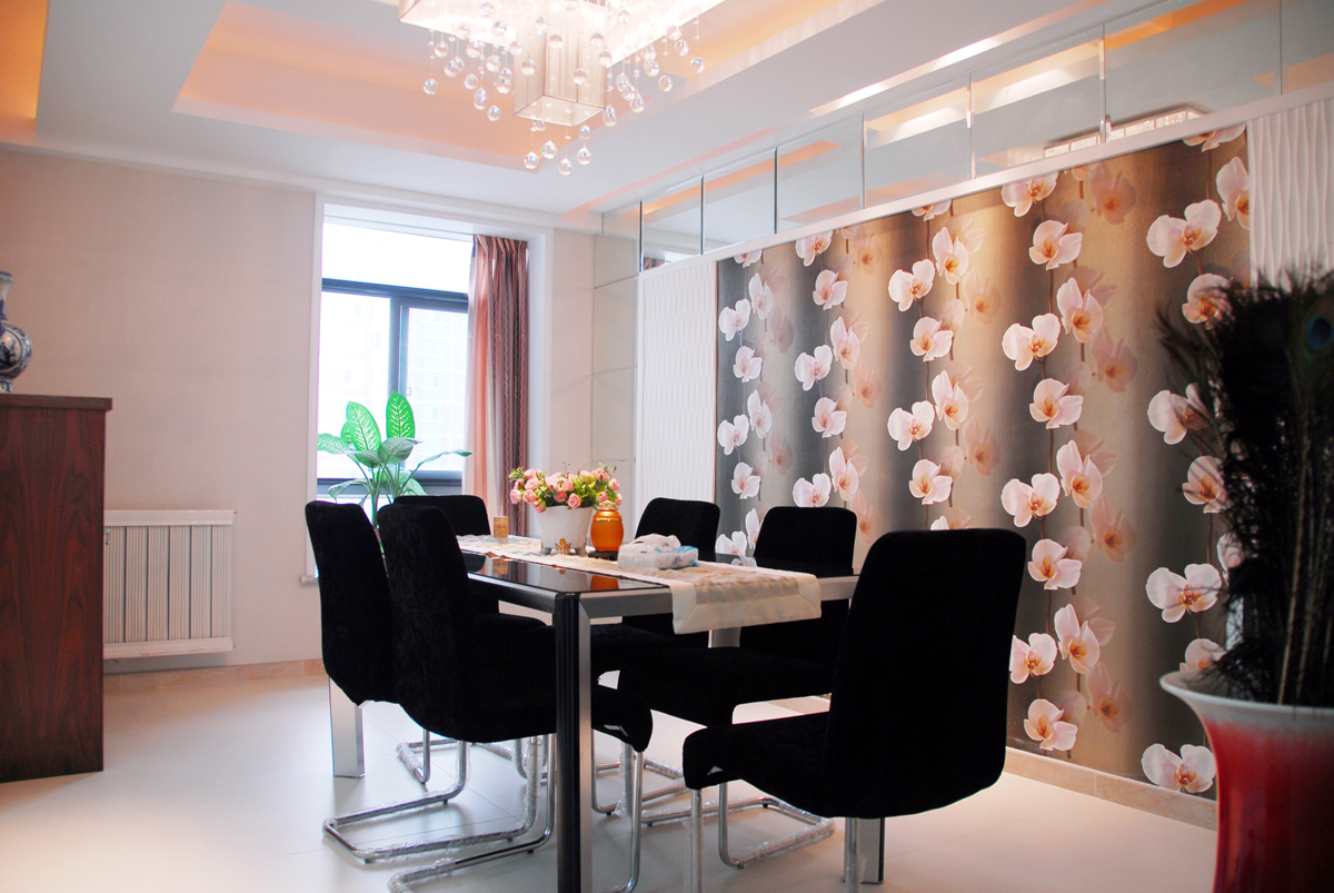 香樟雅苑空中别墅餐厅(实景）